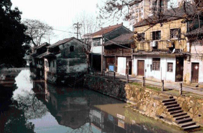 历时15天!“00后”大学生从上海坐公交出发抵达漠河北极村